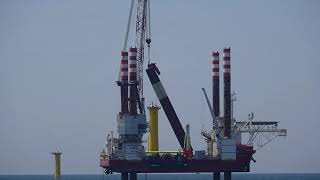 秋田港・能代港洋上風力 Zalatan MP立て起こし作業Akita Offshore Wind Construction Monopile Upending [upl. by Cecilius]