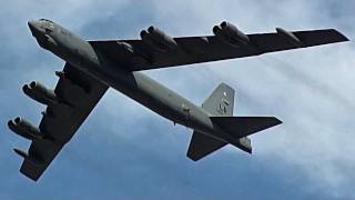 B52H Flyby Misawa Air Base Air Fest 2011 三沢基地 航空祭 [upl. by Norman]