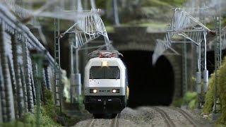 Die superschöne Modellbahn mit Straßenbahn in H0 vom MEC Wuppertal [upl. by Names]