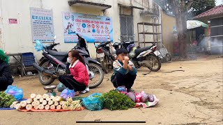 Orphan boy  sells wild vegetables for a living Selling banana tree flowers [upl. by Talbott]