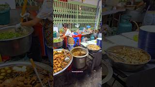 Chicken Noodles in a Basin  ก๋วยเตี๋ยวไก่กะละมัง งานประจำปี ภูเขาทอง67 ขายตามงานอีเว้นท์ [upl. by Drobman]