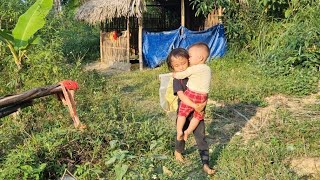 baby picking flowers selling at the market bodonthan123 [upl. by Orutra]