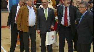 Visita de Jaime Lissavetzky al Cto de España MiniBasket [upl. by Akinek]