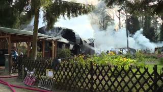 Großfeuer HolzhausSiedlung in Potsdamer Ortsteil Glienicke brennt [upl. by Burt103]