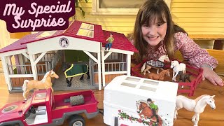 HORSE CLUB STABLE PLAYSET  SCHLEICH TOY UNBOXING [upl. by Nnalyrehs]