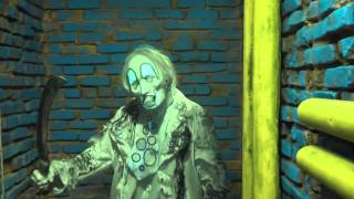 Clowns 3D  Night Vision  Halloween Horror Nights 2014 Universal Studios [upl. by Beatrix]