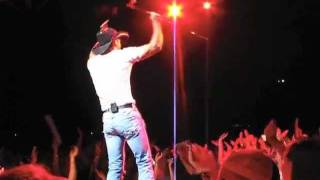 Tim McGraw  Felt Good On My Lips at Bethel Woods Center NY July 10 2011 [upl. by Nnahgiel]