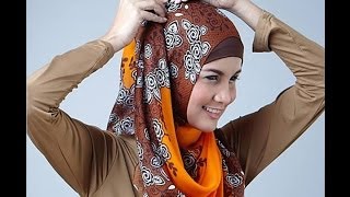 Cara Memakai Jilbab Segi Empat Simple [upl. by Ramedlav]