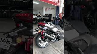 Pemasangan Ban Pirelli Diablo Rosso Scooter di Yamaha XMax shopandbike [upl. by Oelc86]