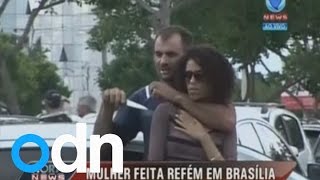 Dramatic rescue Man holds woman hostage at knifepoint in Brazil [upl. by Jat]