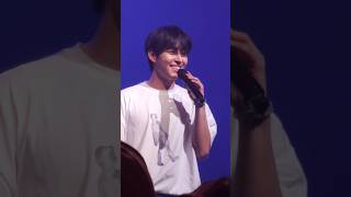 woosung singing island 😍 and forgetting the lyrics 😂 B4WEDIETour B4WeDieTourMacau WOOSUNG 우성 [upl. by Aihsenyt]