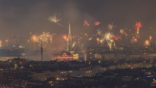 Das Wiener Silvesterfeuerwerk aus dem Cockpit [upl. by Lynnea]