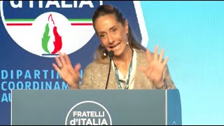 ARIANNA MELONI quotNOI DONNE CON SUPER POTERI A LAVORO CON 38 DI FEBBRE E TACHIPIRINA” [upl. by Adnwahsar]