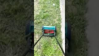 Bosch AHM 38G  Manual hand push lawn mover gardening bosch grasscutting [upl. by Nanek]