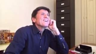 Gianni Morandi canta quotNu juorno buonoquot di Rocco Hunt [upl. by Mixie]