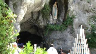 Lourdes 2011  Nice France le passage à la Grotte [upl. by Frants]