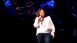 Jo Dee Messina sings at Epcot Oct 292015 [upl. by Giamo36]