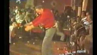 Grigoris Bithikotsis  Esi ise sta psila live 80s [upl. by Miehar]