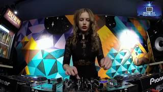 DJ Xenia Meow Sesion live Radio Intense 3 October 2018 Techno [upl. by Atoiganap]