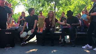 Shakira Performs quotChantajequot Live Acoustic in Washington Square Park New York City May 17 2017 [upl. by Epoillac]