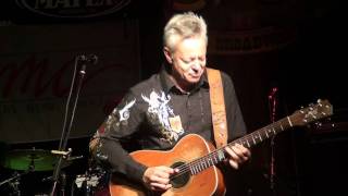 Tommy Emmanuel  Sixteen Tons  Saturday Night Shuffle  Nine Pound Hammer [upl. by Hamlani5]