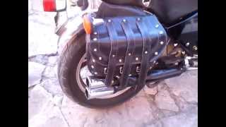 motocicleta chopper con escape modificado 2 [upl. by Dadinirt]