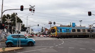 Puckle Street Moonee Ponds Vic  Metro Railway Crossing [upl. by Brottman198]