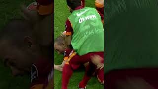 🎯 Wesley Sneijder Sol Ayağıyla Golü Atıyor shorts galatasaray sneijder [upl. by Cuthbertson]