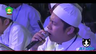 Laukana bainal habib amp Solatum bisalam mubin  Habib Syech  Lirboyo Bersholawat 2018 [upl. by Airamat]