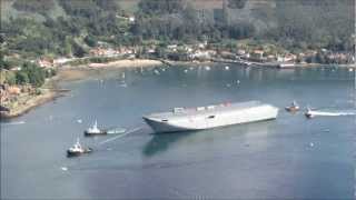 HLV BLUE MARLIN Operaciones de carga del LHD 02 CANBERRA en el puerto exterior de A Coruña [upl. by Idnerb797]