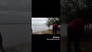 tarde fria en villa urquiza entre rios shorts pesca [upl. by Ahsilahk]