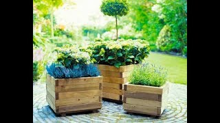 TUTO Jardinière en palette gratuit [upl. by Fredel724]