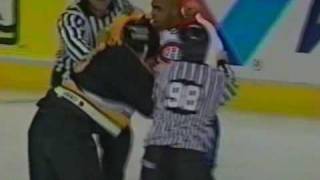 Cam Neely vs Donald Brashear Nov 4 1995 [upl. by Molloy]