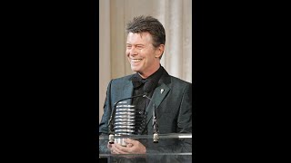 David Bowie Accepts the 2007 Webby Lifetime Achievement Award [upl. by Enitnelav]