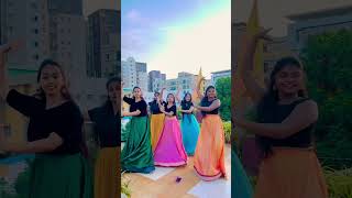 Chalka Chalka re🌿 sangeetdance bridesmaidsdance cousingoals youtubeshorts love dance [upl. by Sdlonyer596]