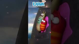 Larva con juego de aventuras 😂 shorts [upl. by Laban]