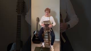 Dorothea Taylor using her Cincinnati 🥰 washboard washbordsound washboardmusic [upl. by Nerac]