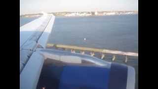 United Airlines A319 landing at LaGuardia Airport NYC [upl. by Atinwahs893]