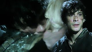 The 100  Bellamy and Clarke  3x13 Bellarke hug [upl. by Conlee]