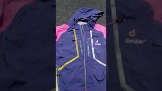 Review jaket outdoor Deuter vs TNF HYVENT DT [upl. by Kassel]