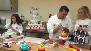 How to make a Turkey Cakelette  Holiday Baking with Cake Boss LIVE Part 3 [upl. by Adnohsirk]