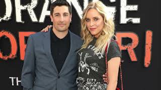 Jenny Mollen Drags Her Lice on a Plane And the Internet Is Not Happy [upl. by Anson476]