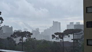 Pancada de chuva repentina em Caxias do Sul RS e muito vento  25122023 [upl. by Lucias604]