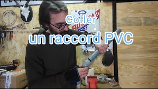 Coller un raccord PVC [upl. by Adlecirg]