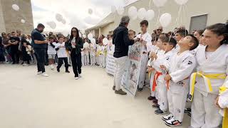 Olbia palloncini bianchi e folla commossa al funerale di Gioele Putzu di 9 anni morto a Ozieri [upl. by Moseley]