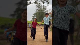 Eyy banane oru poo tharamo  ഏയ്‌ ബനാനെ ഒരു പൂ തരാമോ shortvideo trendingsong dance viralvideo [upl. by Navada]