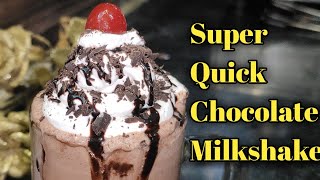 2 मिनट में बनाए चॉकलेट मिल्कशेक  Chocolate Milkshake  Sweetspicyrecipe [upl. by Nellahs386]