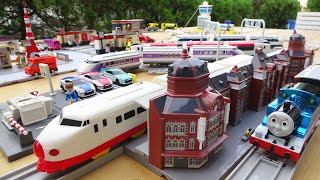 Plarail Train amp Tomica Town Tokyo Station and Skytree Course [upl. by Thay]