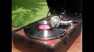 Lata Mangeshkar Nagin Man Dole 78 rpm HMV 102 Gramophone  1954 [upl. by Marteena767]