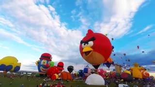 HIGH DEF Time Lapse of the Special Shapes Rodeo at the International Balloon Fiesta [upl. by Assennev]